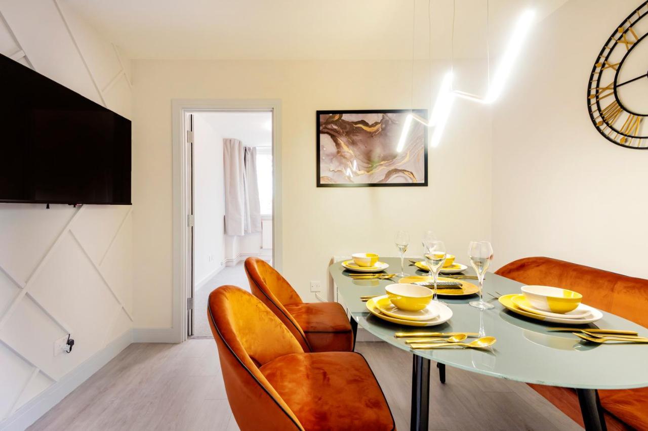 Lovely 4 Bedroom Flat In Wandsworth- London Exterior foto