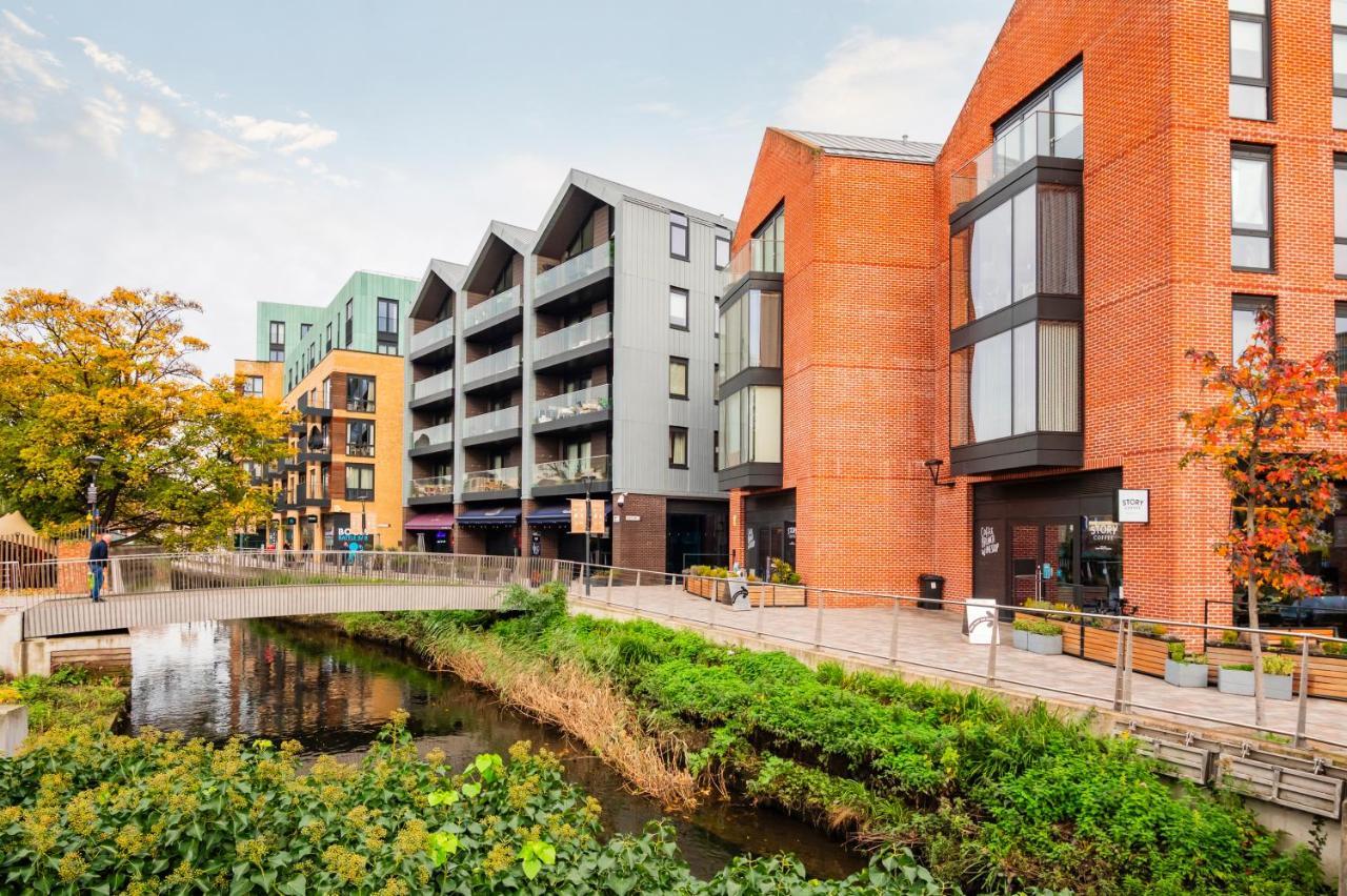 Lovely 4 Bedroom Flat In Wandsworth- London Exterior foto