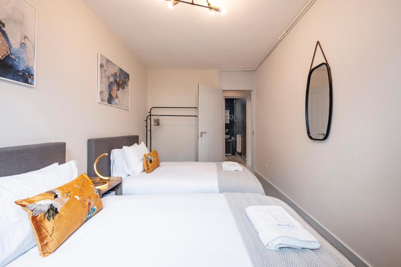 Lovely 4 Bedroom Flat In Wandsworth- London Exterior foto